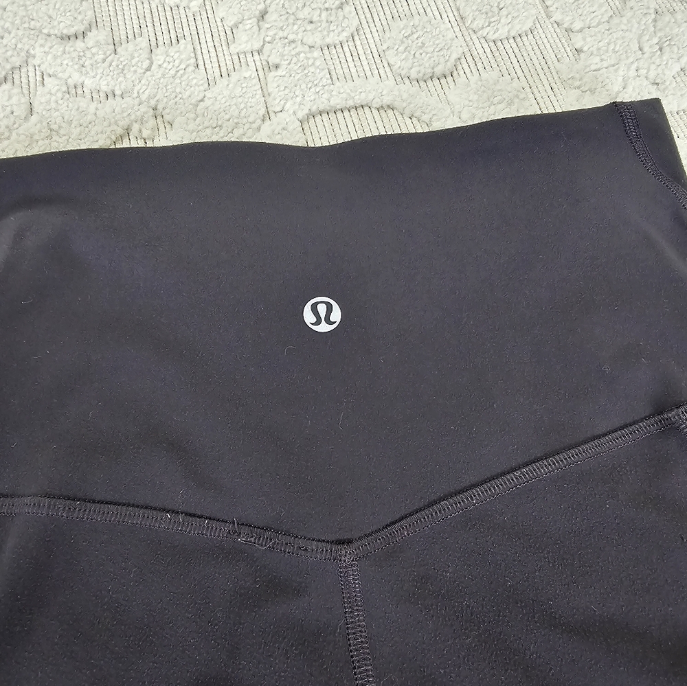 Lululemon Black High-Waisted Leggings - Picture 5 of 8